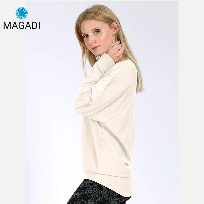 Magadi Yoga Sweater Anna - white