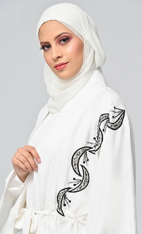 Buy Islamic Hand And Machine Embroidered Shrug\Bisht With Inner