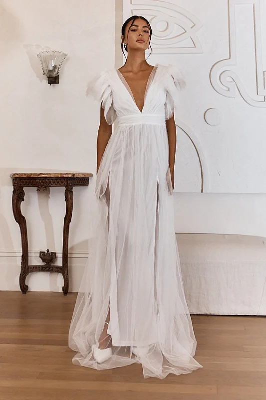 Heaven's Love Deep V-Neck Tulle Maxi Dress White