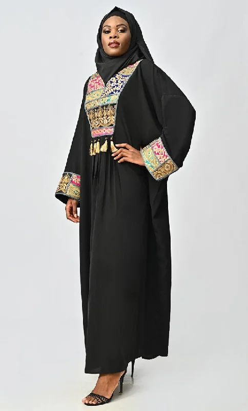 Islamic Designer Abaya With Intricate Lace Detailing Neck